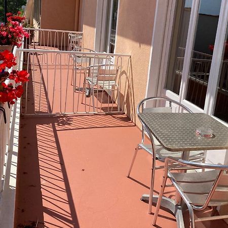 Hotel Nettuno Diano Marina Eksteriør billede