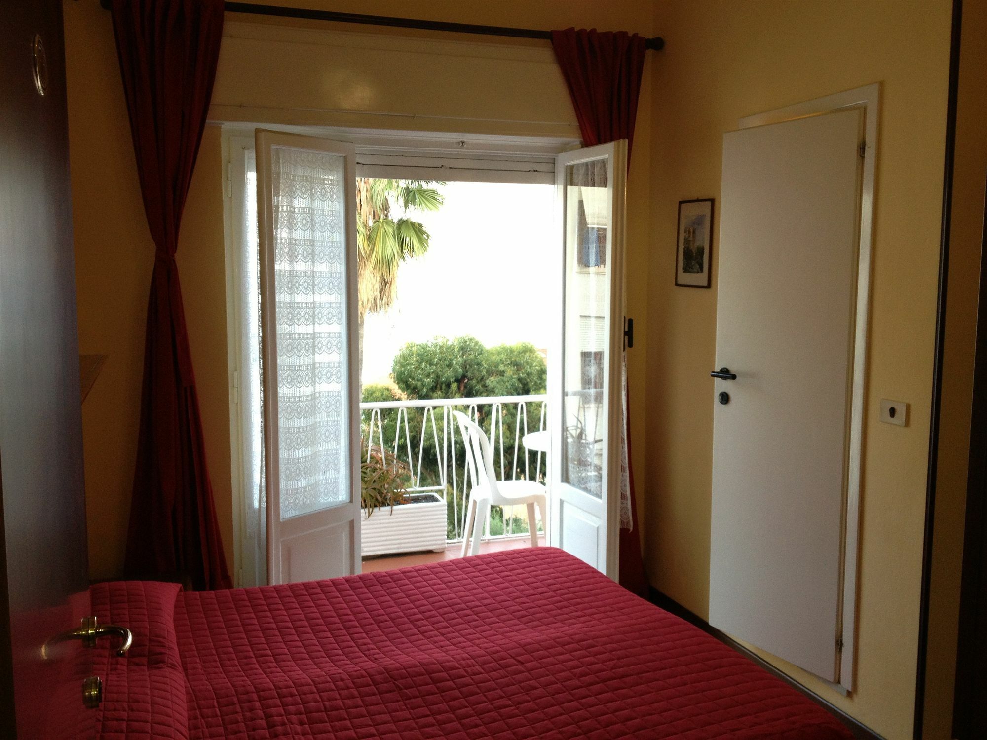 Hotel Nettuno Diano Marina Eksteriør billede