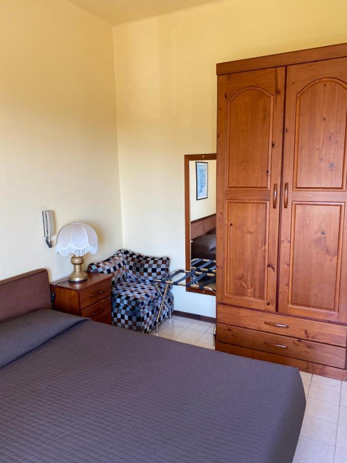 Hotel Nettuno Diano Marina Eksteriør billede